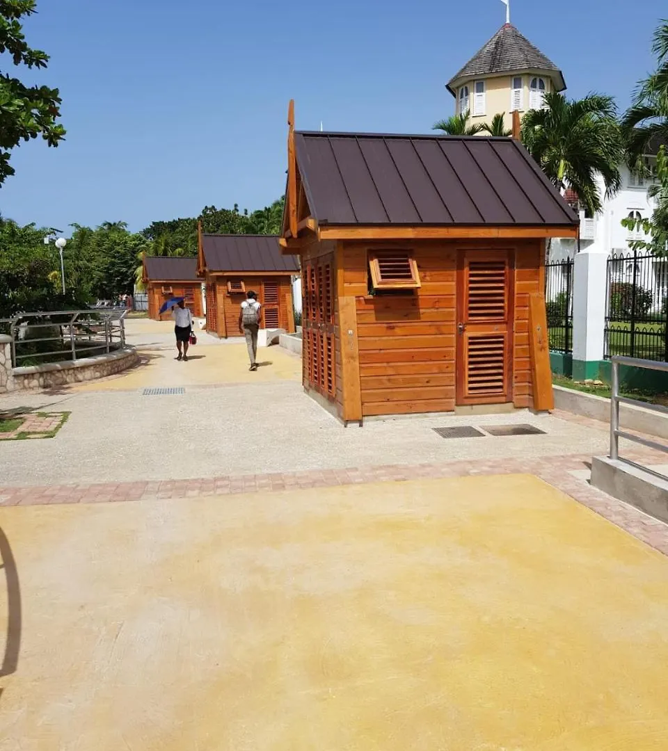 Ambleside & Turtle Beach Towers Ocho Rios